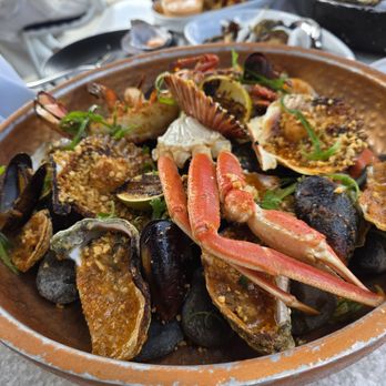 Castaway Burbank - Hot seafood tower - Bars Near Me - Burbank, California