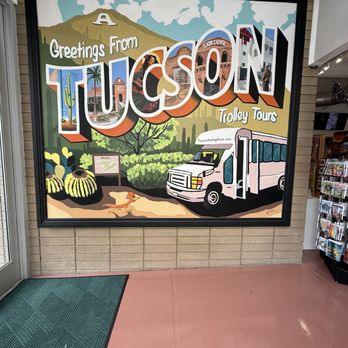 Tucson Trolley Tours - The Tucson Gallery meeting area for Tucson Trolley Mural Tour - Bus Tours Near Me