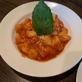 Il Pizzaiolo - Sorrentino pasta (Caprese Gnocchi,) - Italian Near Me - Warrendale, Pennsylvania Il Pizzaiolo - Sorrentino pasta (Caprese Gnocchi,) - Italian Near Me - Warrendale, Pennsylvania