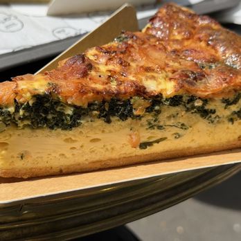 Carton - Quiche saumon epinard: good amount and tasty! - Chocolatiers & Shops Near Me - Paris, 75