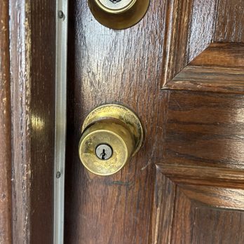 Porter Ranch Keys & Locksmith - Keys & Locksmiths Near Me - Los Angeles, California Porter Ranch Keys & Locksmith - Keys & Locksmiths Near Me - Los Angeles, California