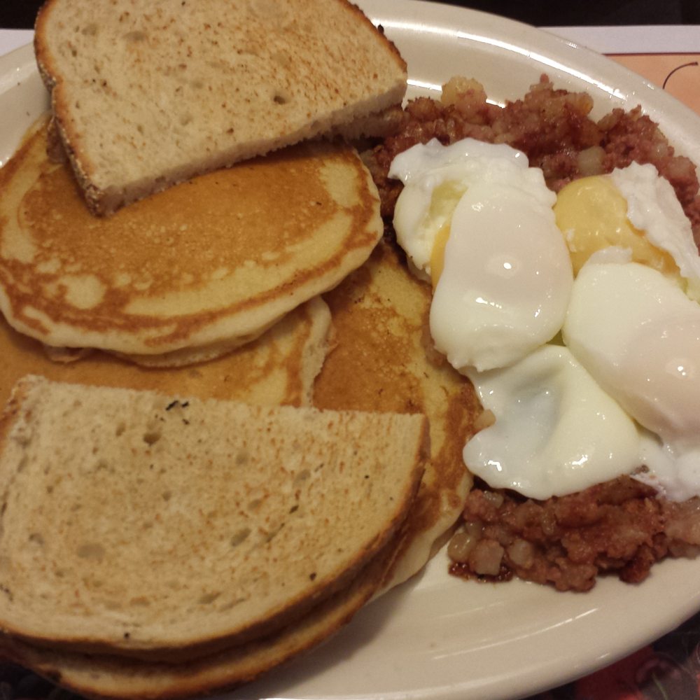 Corned beef hash and eggs at Ram's Horn in Southfield MI Corned beef hash and eggs at Ram's Horn in Southfield MI