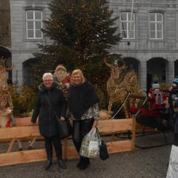 Kerstmarkt - ook de shopbehoefte kan bevredigd worden