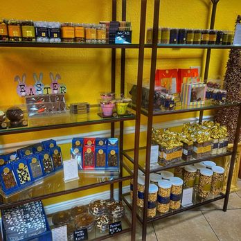 William Dean Chocolates - More Easter items for sale in addition to gourmet nuts, popcorn and more - Chocolatiers & Shops Near Me - Belleair Bluffs, Florida William Dean Chocolates - More Easter items for sale in addition to gourmet nuts, popcorn and more - Chocolatiers & Shops Near Me - Belleair Bluffs, Florida