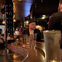 Chimneysweep Lounge - Tuesday happy hour the best good music great crowd prices are awesome bartender was great