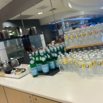 Lufthansa Lounge - Airport Lounges Near Me - Dulles, Virginia