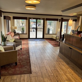 Best Western Paradise Inn - Lobby - Hotels Near Me - Dillon, Montana Best Western Paradise Inn - Lobby - Hotels Near Me - Dillon, Montana