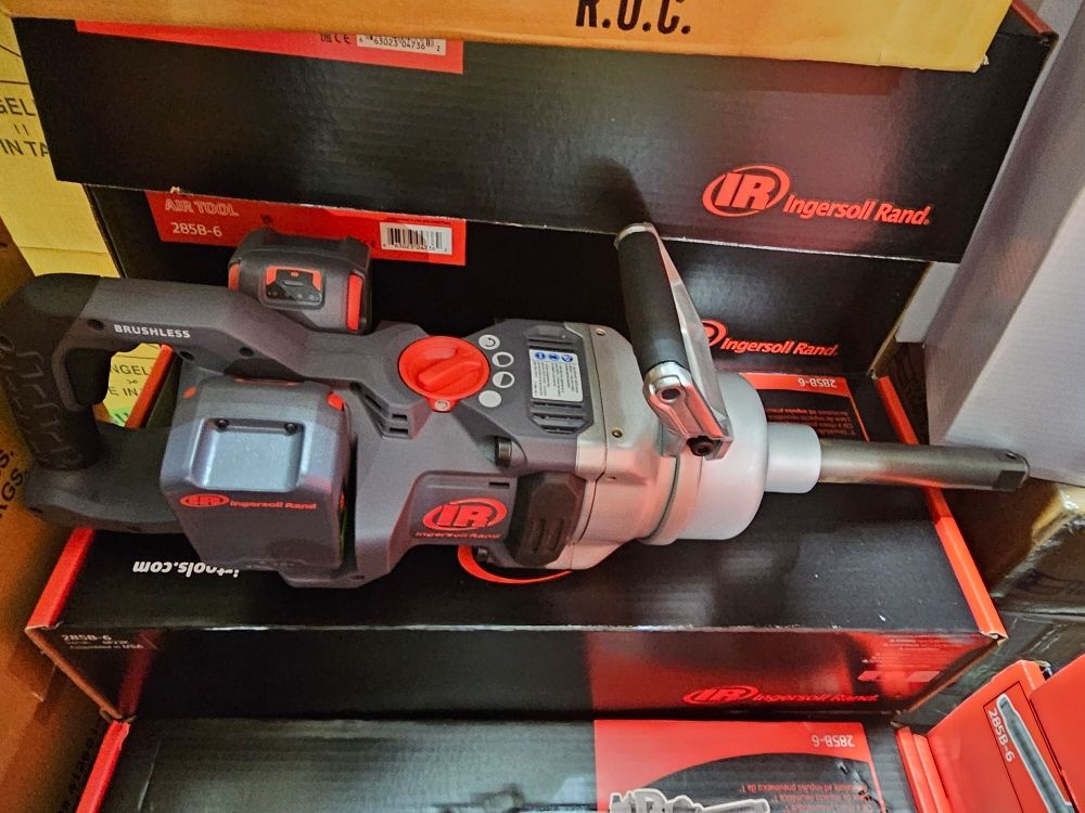 FORKLIFT MECHANIC - Updated July 2025 - 22 Photos - 5800 Elliott Reeder