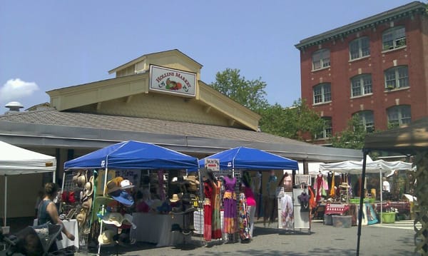 Hollins Market by null