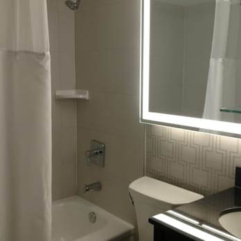 DoubleTree by Hilton Hotel Toronto Downtown - Hotels Near Me - Toronto, Ontario DoubleTree by Hilton Hotel Toronto Downtown - Hotels Near Me - Toronto, Ontario