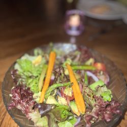 Feroz - Green Mixed Salad (~€16)