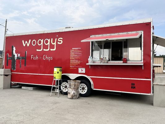 Woggy's Fish n Chips by null