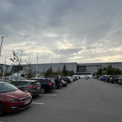 Gigantium - Outside of facility