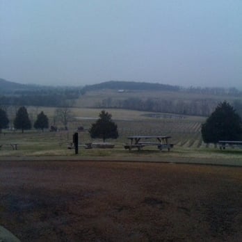 Arrington Vineyards - Wine Tasting Room Near Me - Arrington, Tennessee