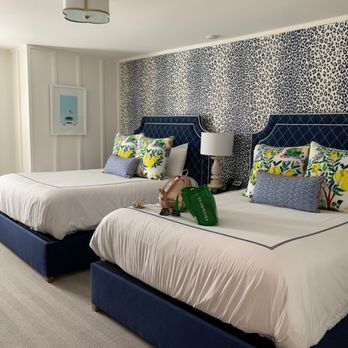 The Mackinac House - Beautifully decorated room - Hotels Near Me - Mackinac Island, Michigan