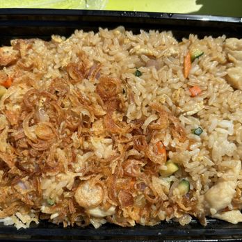 Mikado - Japanese Fried Rice with chicken - Sushi Bars Near Me - New York, New York Mikado - Japanese Fried Rice with chicken - Sushi Bars Near Me - New York, New York