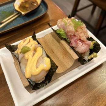 Taniku Izakaya - Scallop and hamachi hand roll - Izakaya Near Me - San Francisco, California