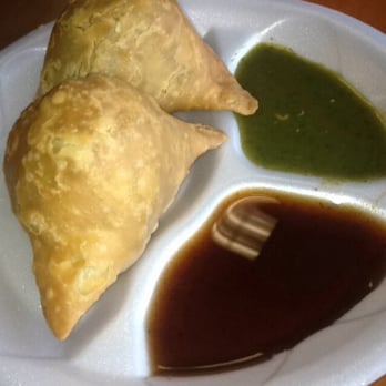Sukhadia Sweets and Snacks - Samosas! - Desserts Near Me - Chicago, Illinois