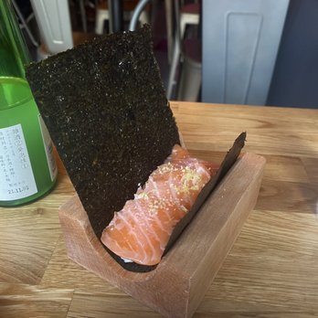 Yonsei Handrolls - Salmon, sesame, lemon hand roll - Japanese Near Me - Oakland, California Yonsei Handrolls - Salmon, sesame, lemon hand roll - Japanese Near Me - Oakland, California