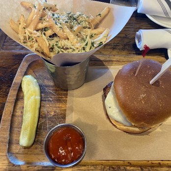 Finneys Crafthouse - Porter Ranch - Truffle burger and truffle fries - New American Near Me - Porter Ranch, California Finneys Crafthouse - Porter Ranch - Truffle burger and truffle fries - New American Near Me - Porter Ranch, California