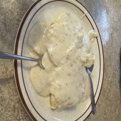 Cagney's Kitchen - Biscuits gravy