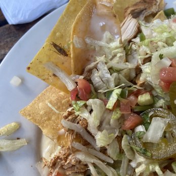 Red's Ice House - There was a cockroach in my nachos - Seafood Near Me - Mount Pleasant, South Carolina