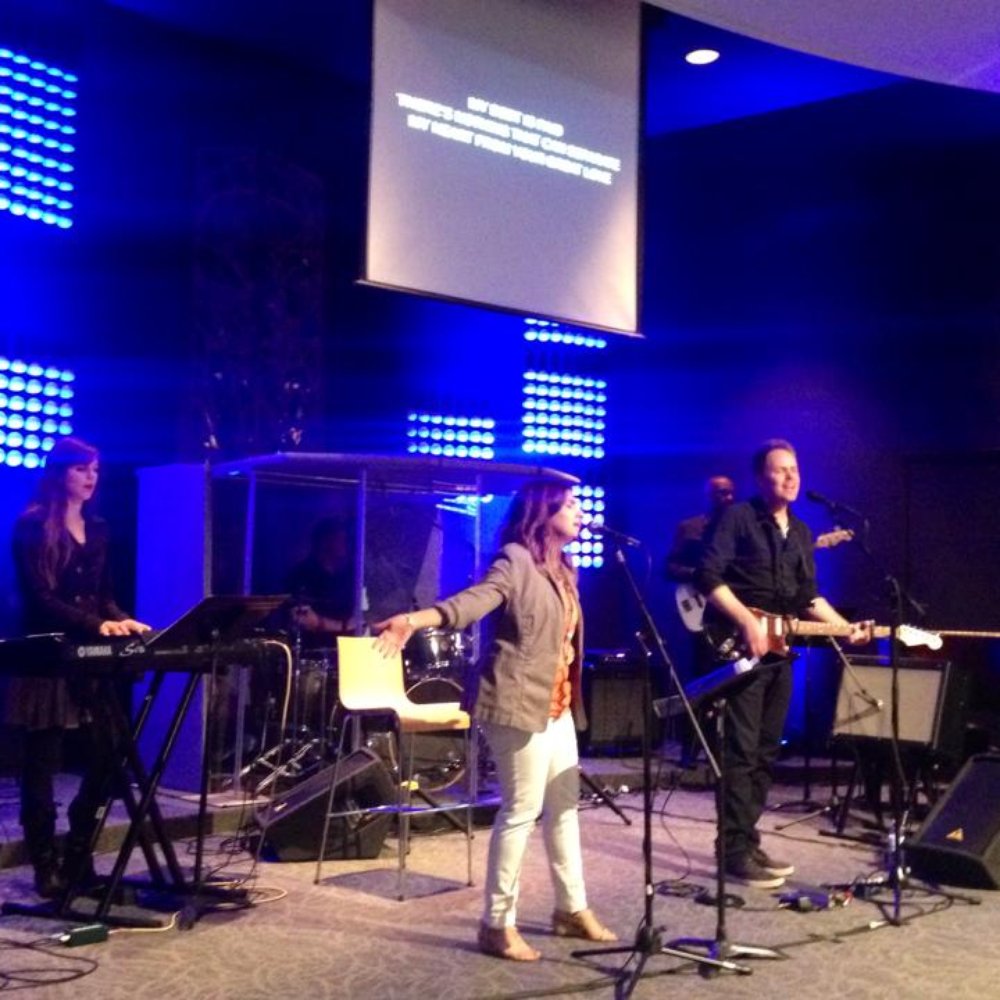Sunday morning worship! Sunday morning worship!