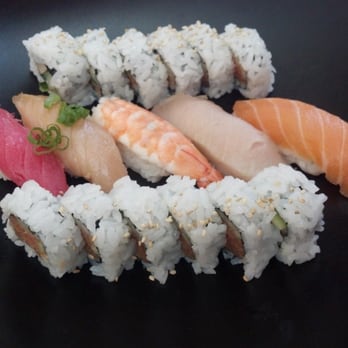 Ten Japan - Lunch Combo A - 5 pieces nigiri plus roll - Japanese Near Me - Gilroy, California Ten Japan - Lunch Combo A - 5 pieces nigiri plus roll - Japanese Near Me - Gilroy, California