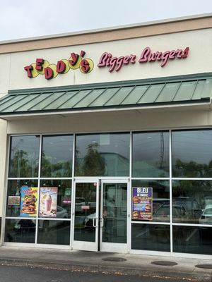 Teddy's Bigger Burgers by null