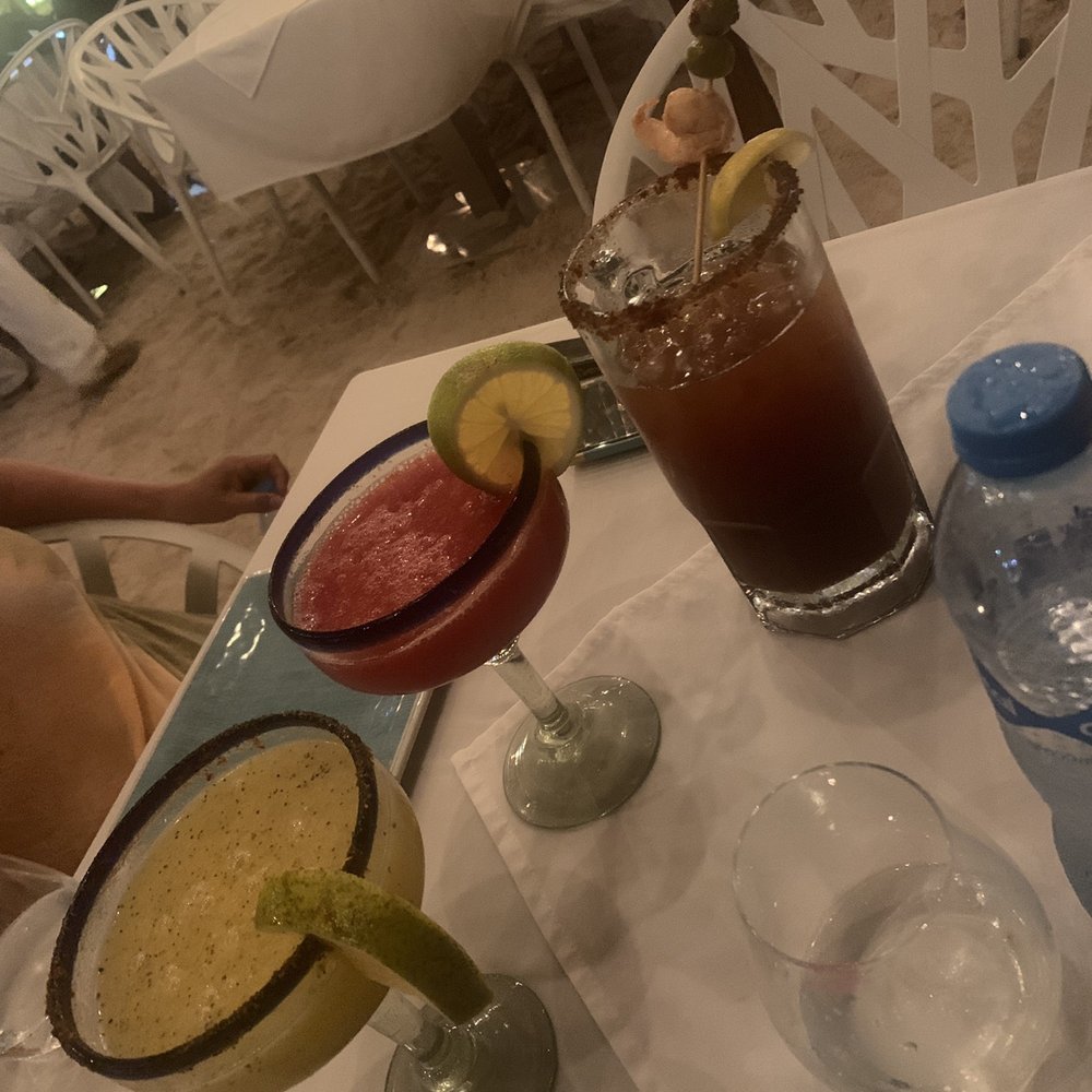 Muelle 7 - Cocktail Bars Near Me - Isla Mujeres, ROO