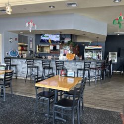 Aliyahs Kitchen Seafood & Grill - Inside