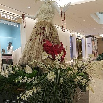 Above The Stem - By: Above The Stem Location: West Coast Plaza - Florists Near Me - Redlands, California Above The Stem - By: Above The Stem Location: West Coast Plaza - Florists Near Me - Redlands, California