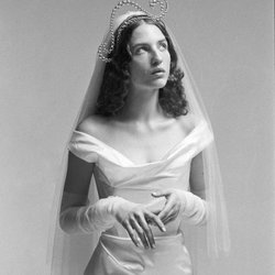 Jin Wang - Vivienne Westwood - Nova Cora