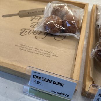 Tous Les Jours - Bakeries Near Me - Buffalo Grove, Illinois