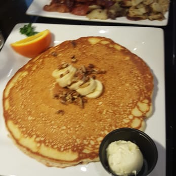 Keke's Breakfast Cafe - Banana nut pancakes - Breakfast & Brunch Near Me - Winter Park, Florida Keke's Breakfast Cafe - Banana nut pancakes - Breakfast & Brunch Near Me - Winter Park, Florida