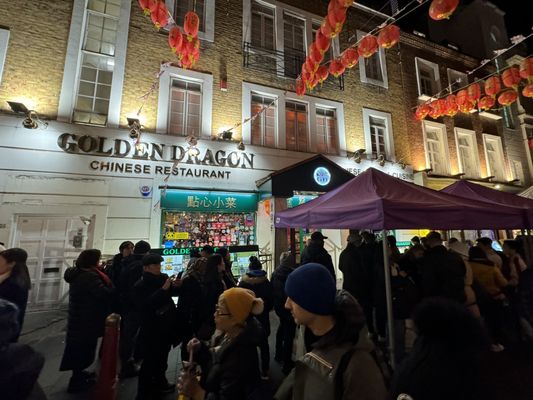 Golden Dragon (Chinatown) by null