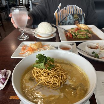 Lanna Thai Restaurant - Thai Near Me - Lenexa, Kansas