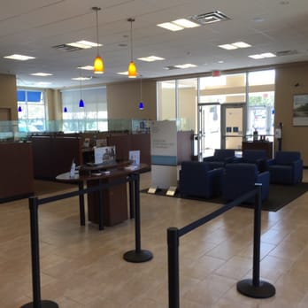 Chase Bank - Banks & Credit Unions Near Me - Simi Valley, California