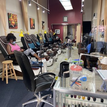 Polished Nail Spa - New chairs and paint! - Nail Salons Near Me - Berkeley, California Polished Nail Spa - New chairs and paint! - Nail Salons Near Me - Berkeley, California
