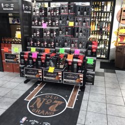 Keg & Wine Party Store - Jack Daniels gift sets stacked up