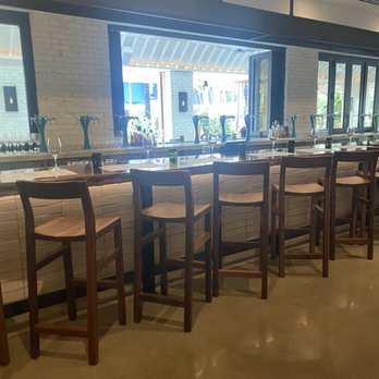 Sixty Vines - nice bar - New American Near Me - Boca Raton, Florida