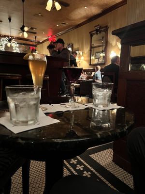 French 75 Bar by null