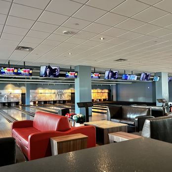 Pinstripes - Bowling Near Me - San Mateo, California Pinstripes - Bowling Near Me - San Mateo, California
