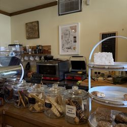 Parisi Cafe and Italian Market