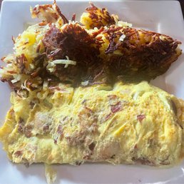 Create Your Own Omelette w/ Hash Browns