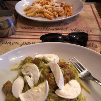 La Base - Pubs Near Me - Rome, RM