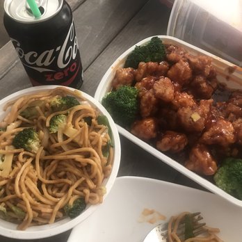 China One - Got vegetable lo mein and general tso chicken to go and it was so good - Chinese Near Me - Clarksville, Tennessee China One - Got vegetable lo mein and general tso chicken to go and it was so good - Chinese Near Me - Clarksville, Tennessee