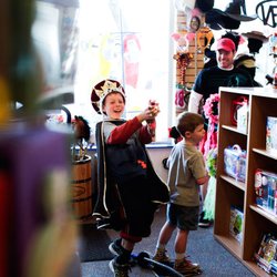 Funfinity - Funfinity is a toy store where you can really have FUN!