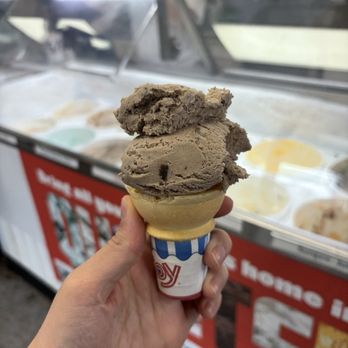 Lakeside Creamery - Peanut butter Oreo - Ice Cream & Frozen Yogurt Near Me - Oakland, Maryland Lakeside Creamery - Peanut butter Oreo - Ice Cream & Frozen Yogurt Near Me - Oakland, Maryland