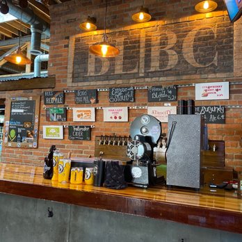 Black Label Brewing Company - Good selection of unique craft brews and cider! - Breweries Near Me - Spokane, Washington